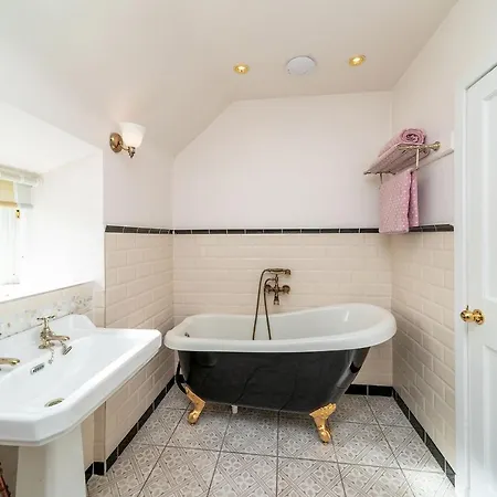 Thrums Cottage Кирримуир Экстерьер фото