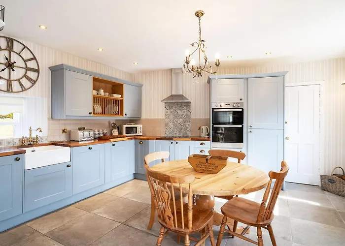 Thrums Cottage